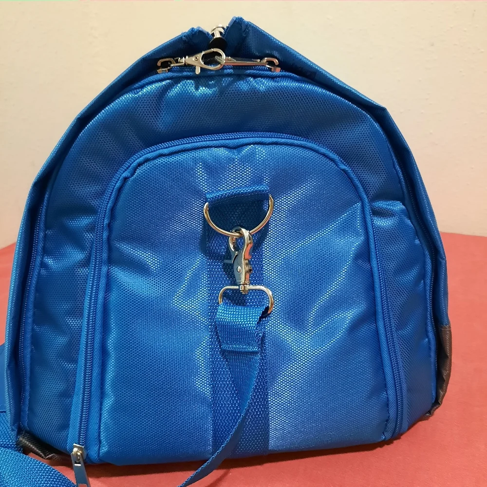 VACAYA blue garment bag